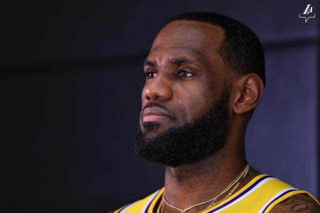 勇士将试训29岁扣篮王 曾在勇士场均得12.9分