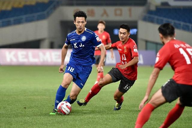 郭艾伦：人生总是充满坎坷 我腿完蛋了